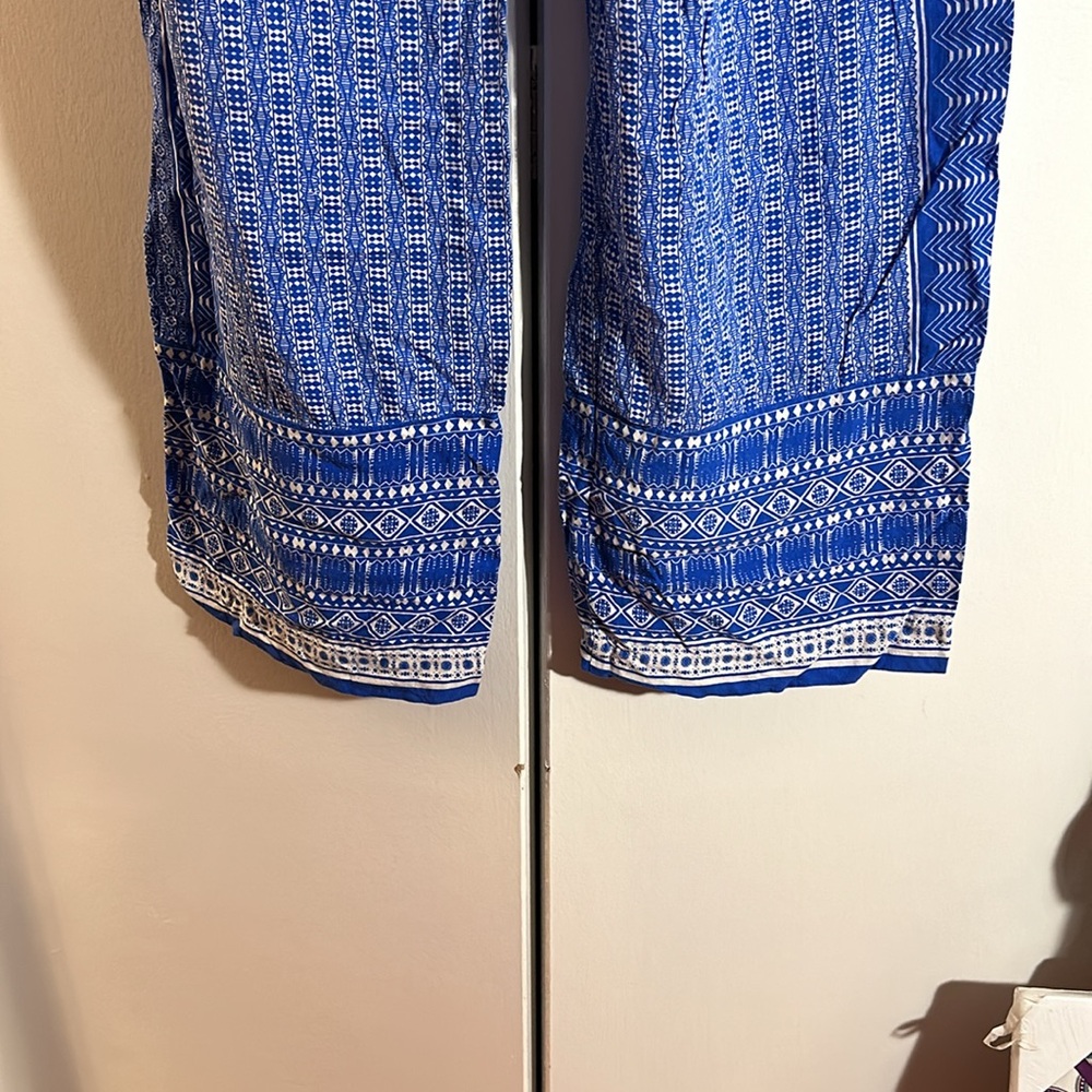 4 for $20 Ava Christine wide leg, lightweight flowy summer pants - Picture 5 of 7
